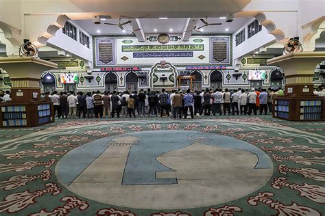 Masjid Agung Al Azhar Gelar Shalat Tarawih Jamaah Diperbolehkan