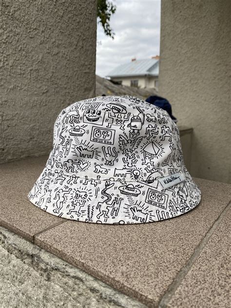 Art × Japanese Brand × Keith Haring Keith Haring Reversible Bucket Hat