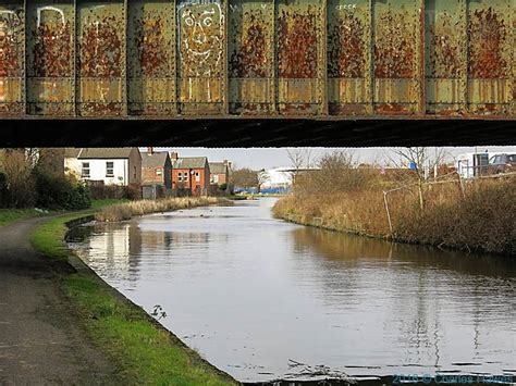 Leeds liverpool canal walk-46 | Charles Hawes - Walking The Blog