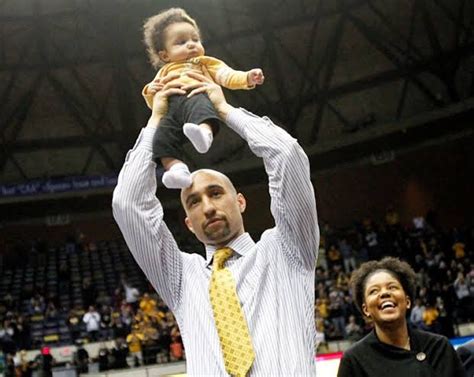 Shaka Smart: Salary| Wife| Father| Net worth| House - sportsjone