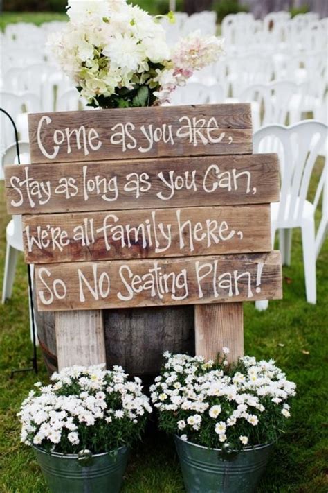 28 Awesome DIY Wedding Signs That Are in Style - ChicWedd