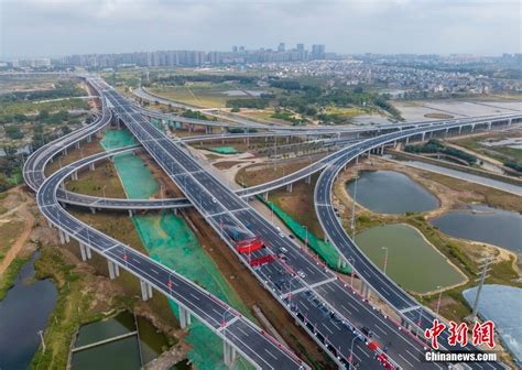 G15沈海高速海口段项目建成通车 极目新闻