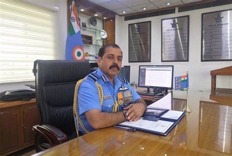 Meet Rks Bhadauria The New Iaf Chief Who Led The Rafale Talks