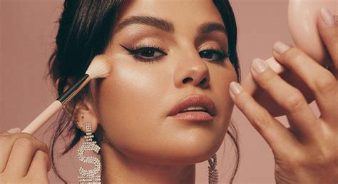 Logra Los Labios Nude Perfectos Como Selena Gomez Con Estos Sencillos