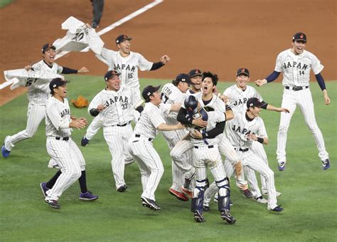 大谷翔平とハイタッチ試みるもまさかの悲劇 Wbc優勝直後の一幕に「可哀想だけど笑った」 J Cast ニュース