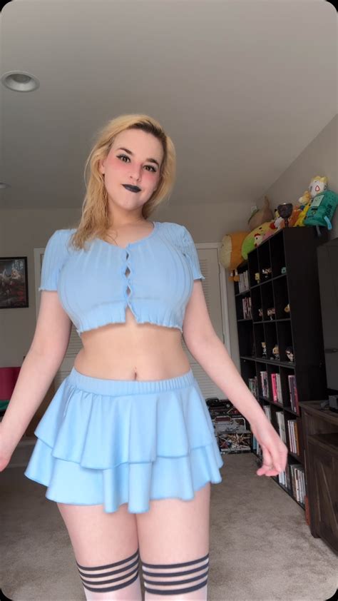 SARAWRcosplay (@justsarawr) • Instagram photos and videos