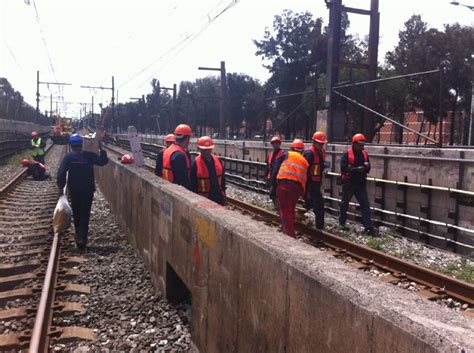 Recolectan firmas para solicitar no detener la construcción del Metro a