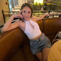 YOUR KARINA Fully Nude Stripping On Cam For Live Porn Video Chat
