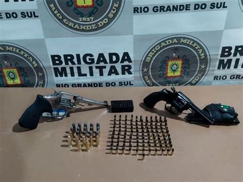 Homem Detido Por Porte Ilegal De Arma Em Pelotas Jornal Tradi O