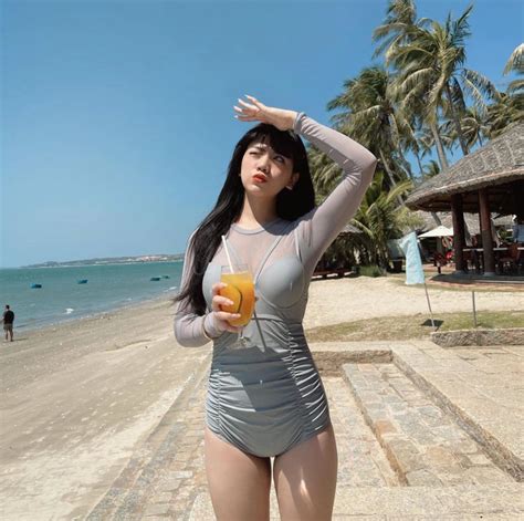 Dàn gái xinh gia nhập đường đua bikini nóng bỏng mắt Chia Sẻ Ảnh Gái Xinh