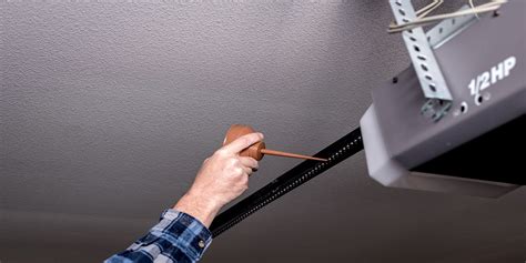 Common Garage Door Opener Problems That You Need To Know