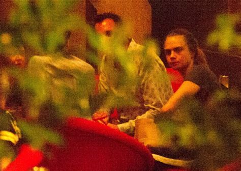 Photo Exclusif Cara Delevingne Et Sa Compagne St Vincent Annie