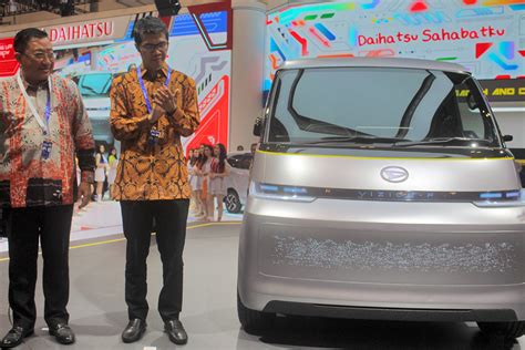 Siap Masuki Era Elektrifikasi Daihatsu Luncurkan Mobil Listrik Vizion