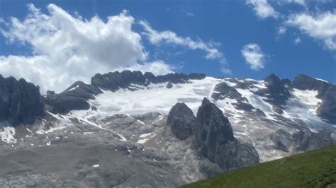 MARMOLADA RECUPERATI I CORPI DI DUE ALPINISTI TREVIGIANI Radio Più