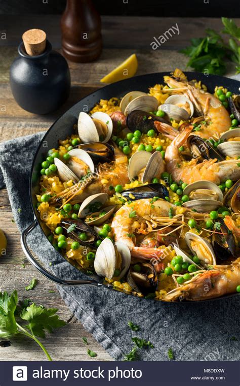 Paella Hi Res Stock Photography And Images Alamy