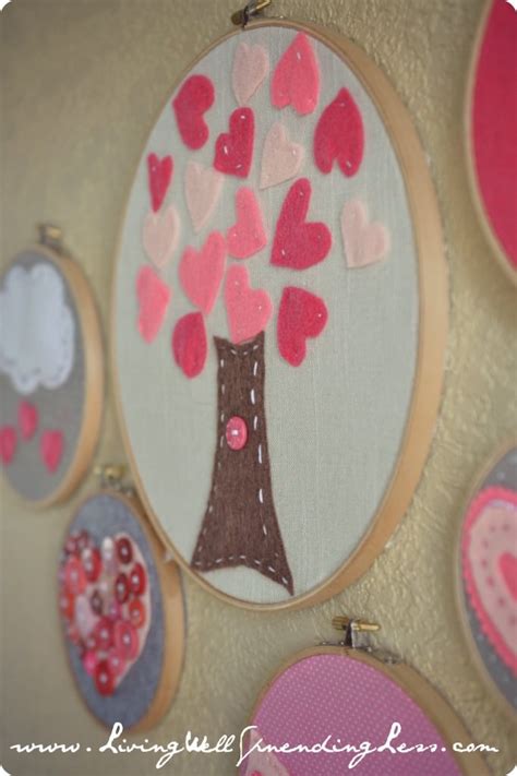 19 Creative Embroidery Hoop Art – Tip Junkie