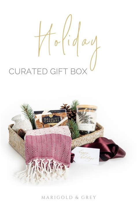 Holiday T Box Beige And Maroon Home For The Holidays Artisan