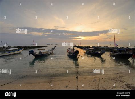 Sunset at Koh Samui Stock Photo - Alamy