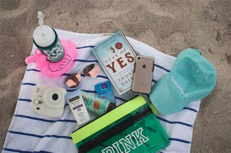 What To Pack In Your Beach Bag Jordan Hepler Lifestyle Blog