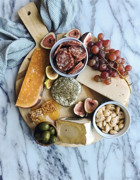 How To Make A Cheese Board — Amanda Frederickson