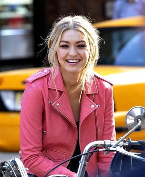 Gigi Hadid Against Cyberbullying A Gallery To Celebrate Her Perfect Body The Blonde Salad