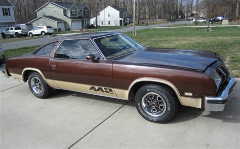 1977 Oldsmobile Cutlass 442 Barn Finds