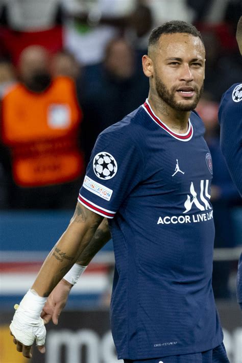 Photo L attaquant brésilien s apprête à quitter le PSG après 6