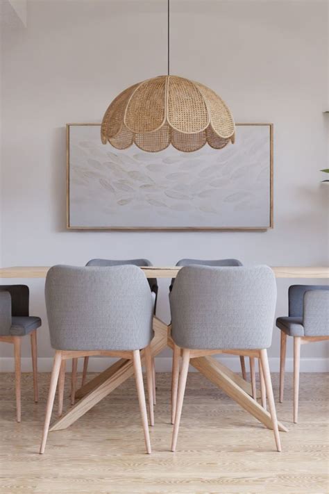 Comedor Moderno Y Colonial Con Sillas Gris Claras Decoración De Unas
