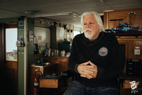 Paul Watson et Lamya Essemlali les protecteurs des océans