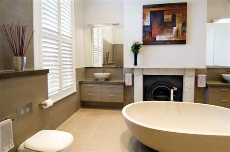 LifeStyle: Decorating a modern Victorian bathroom