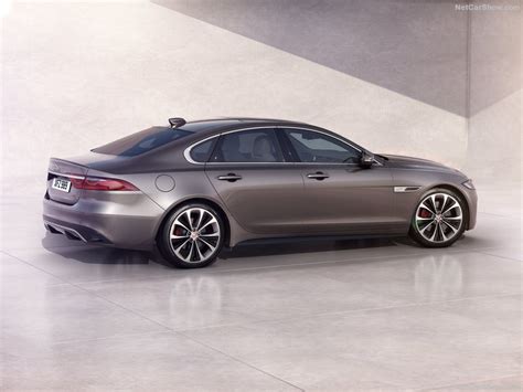 Jaguar XF (2021) - picture 34 of 98 - 800x600