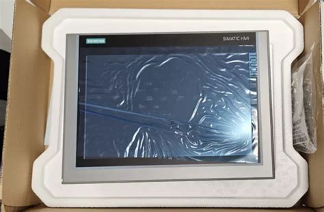 SIEMENS SIMATIC TP1200 Comfort 6AV2 124 0MC01 0AX0 Touch Panel HMI EUR