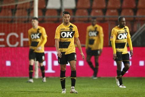 Nac Laat Dure Punten Liggen Op Bezoek Bij Jong Fc Utrecht