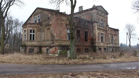 Pałac zagubiony w czasie HD URBEX Abandoned Palace Urban