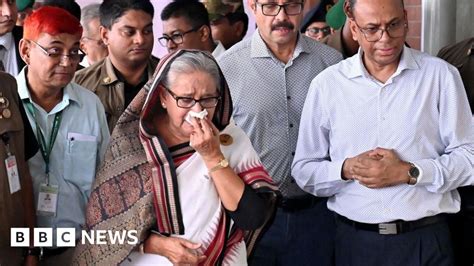 Bangladesh Protests Scorn As Pm Sheikh Hasina Weeps At Train Station