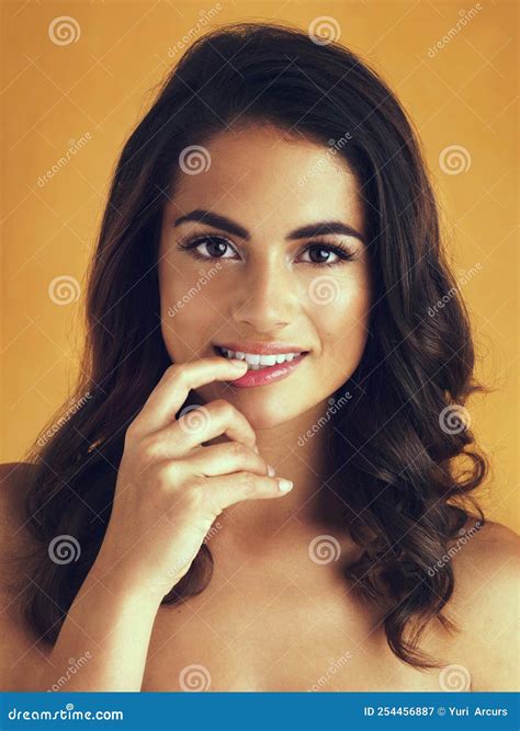 Shell Woo You With Her Intriguing And Radiant Beauty. A Beautiful Young ... 