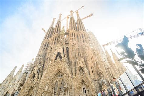 Barcelona Gaudi And Sagrada Familia Tour