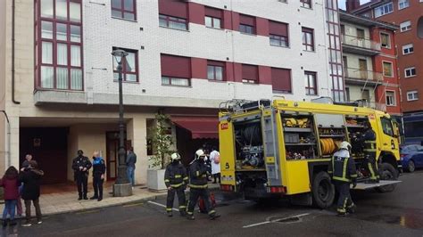 Un Incendio Obliga A Desalojar Durante Dos Horas A Los Vecinos De Un