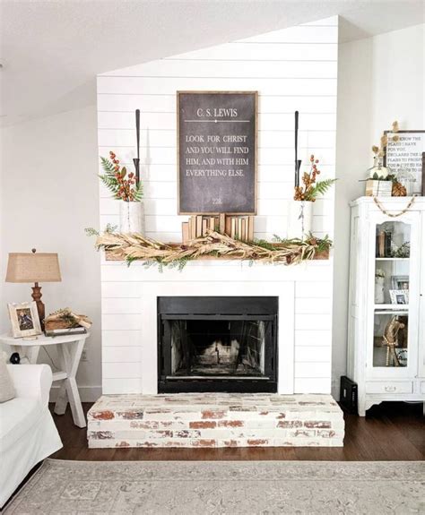 38 Modern Shiplap Fireplace Ideas To Suit Many Different Interior