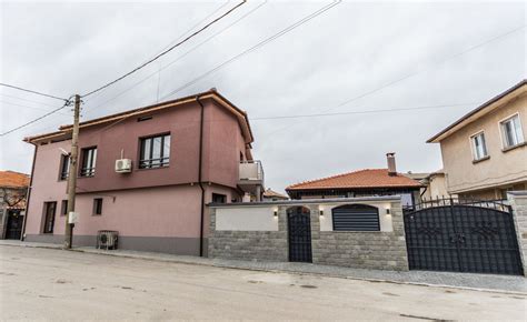 Вила.бг - Вили под наем, къщи за гости и семейни хотели на планина