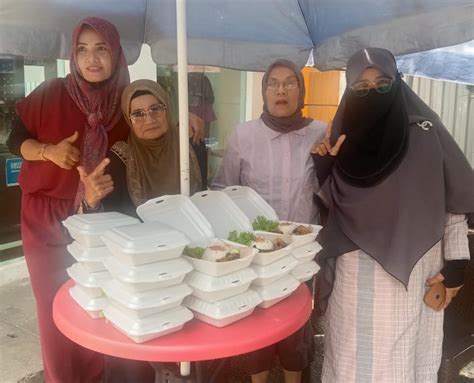 Varisha Peduli Salurkan Nasi Kotak Di Lembah Segar Dan Barangin