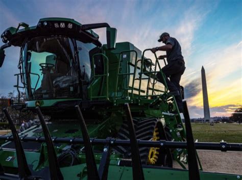 John Deere En El National Mall