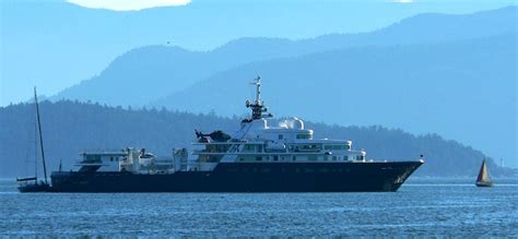 LE GRAND BLEU Yacht • Eugene Shvidler $150M Superyacht | Yacht, Grands ...