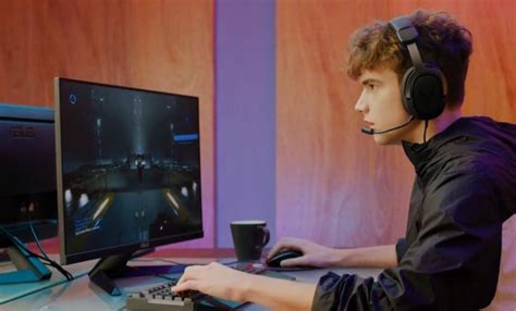 What is Computer Monitor? | Types, Features, & Benefits 