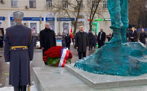 Putin y Díaz Canel inauguran una estatua de Fidel Castro en Rusia