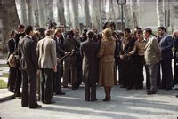 Days The Iranian Revolution The Day Before Khomeini S Return