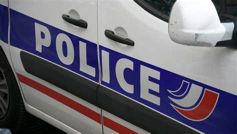 Paris un homme retrouvé mort poignardé chez lui ici