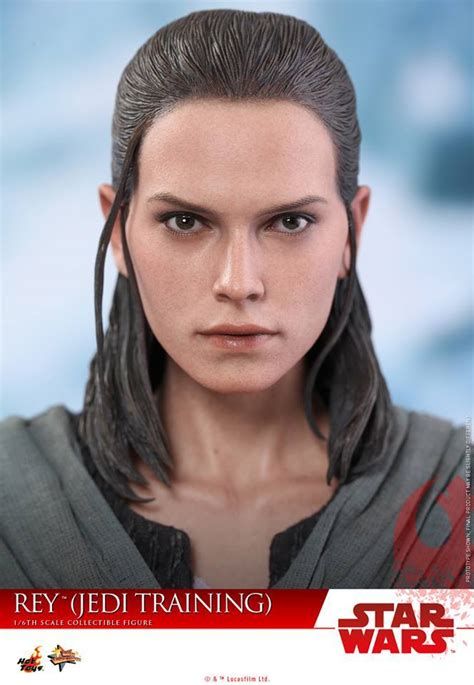 Hot Toys MMS Star Wars The Last Jedi Rey Jedi Training Th Scale Collectible Figure
