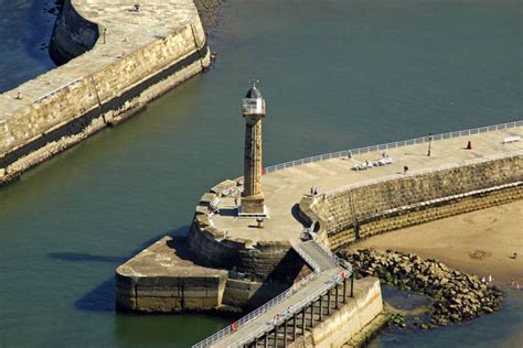 Whitby Pier Old Lighthouse in Whitby, GB, United Kingdom - lighthouse Reviews - Phone Number ...