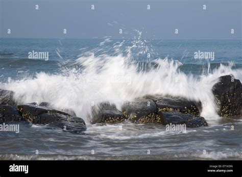 Wave Hitting Rock Beach Hi Res Stock Photography And Images Alamy